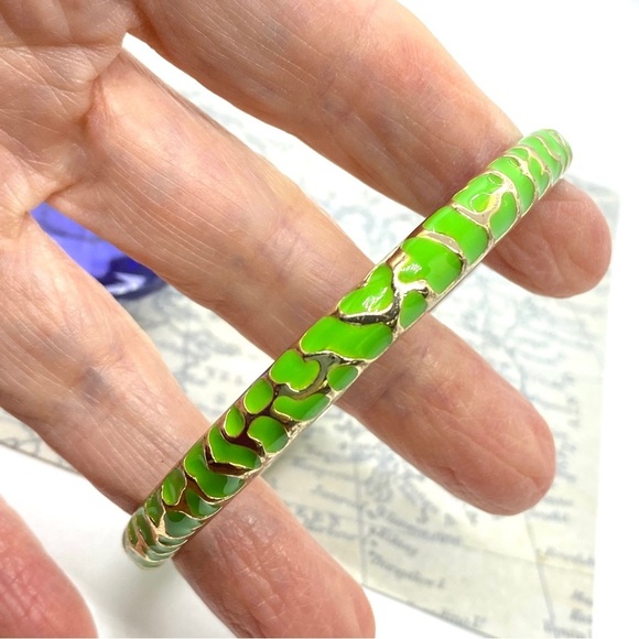 Green Goldtone Bangle Bracelet - Picture 4 of 5